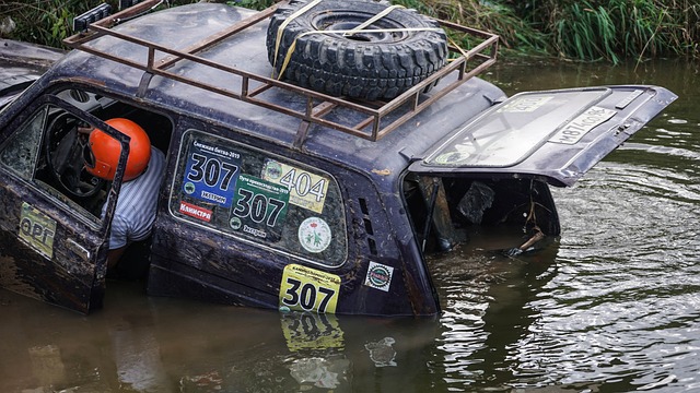 比賽拖入自 比賽拖入自